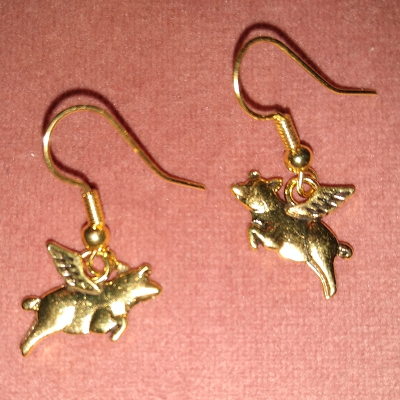 When Pigs Fly Little Pig Earrings Gold Metal Charm Dangle Charms Funny Statement - Picture 5 of 5